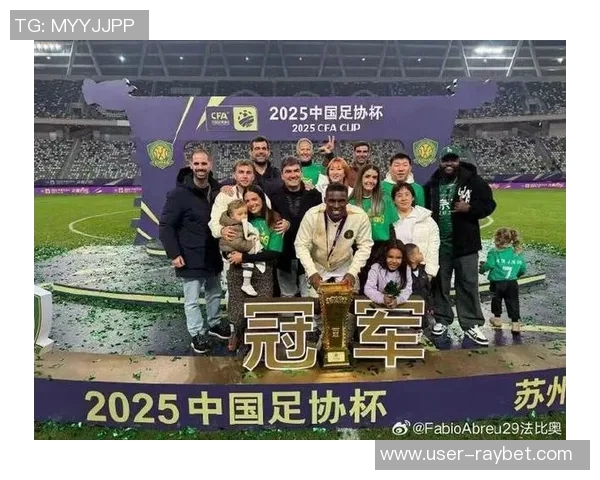 法比奥11月中超最佳球员荣誉加冕两场比赛斩获六球一助攻表现惊艳