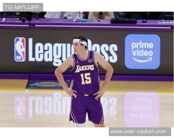 夸梅质疑富保罗言论为何用冠军标准衡量湖人新星里夫斯表现