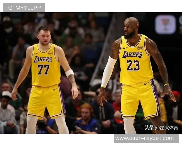 湖人逆转掘金展现团队精神与默契配合的胜利之路 湖人逆转掘金展现团队精神与默契配合的胜利之路