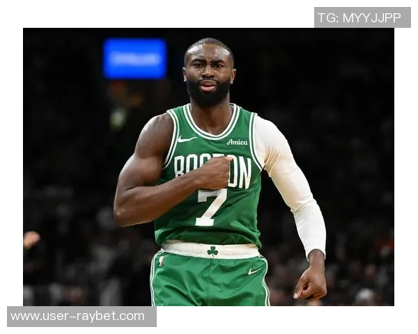 麦坎茨称赞杰伦布朗为后卫攻防一体最佳球员不谈文班与字母